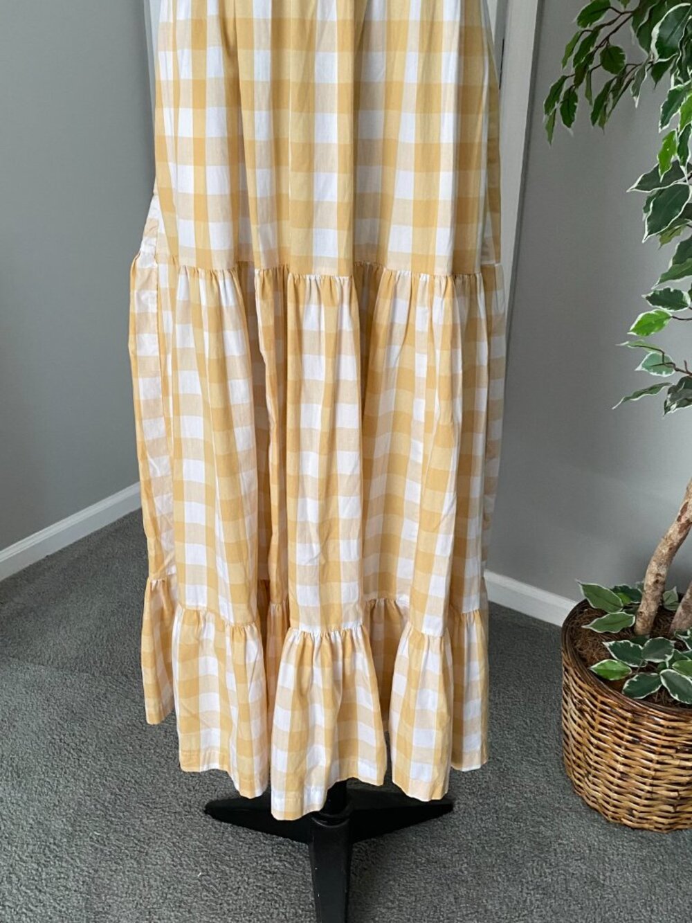Abercrombie & Fitch Plaid Maxi Dress Yellow White Picnic Long Ruffle - L - Picture 4 of 10